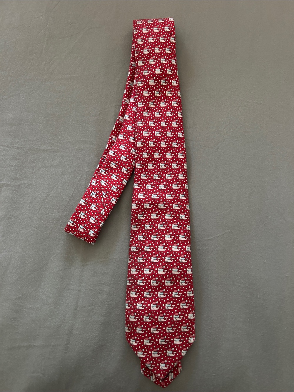 Red vineyard vine boys Tie